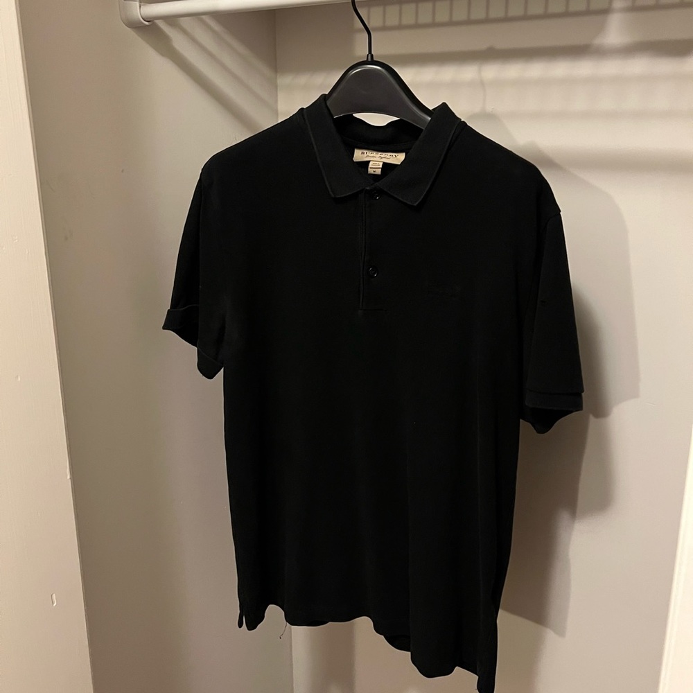 MENS BURBERRY POLO SIZE MEDIUM